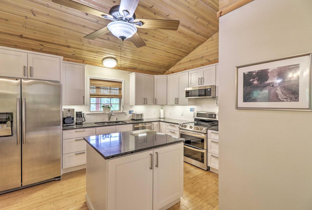 Villa Creekside Hideaway With Fire Pit And Creek Access! Mountain View Exterior foto